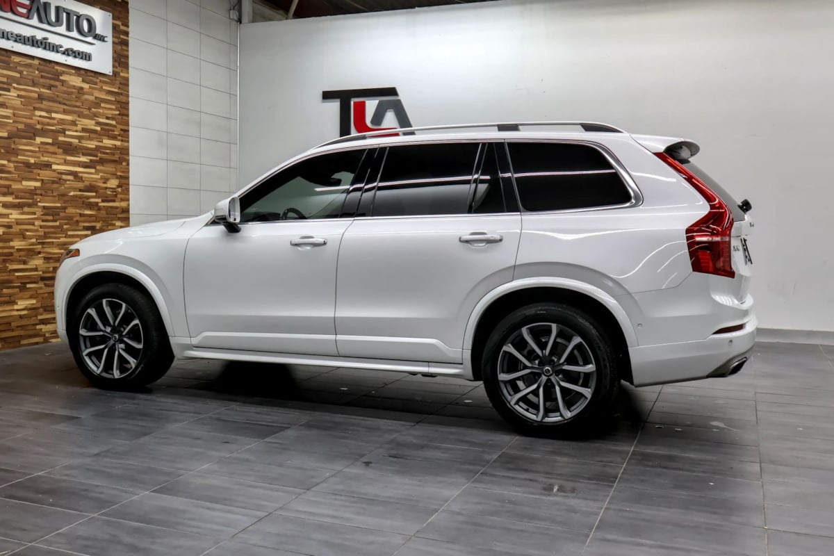 Photo 6 of this Volvo XC90