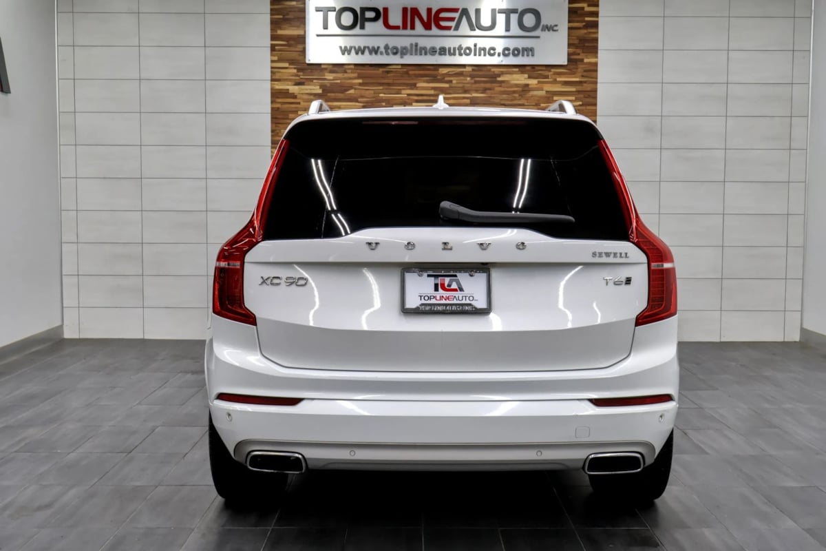 Photo 8 of this Volvo XC90