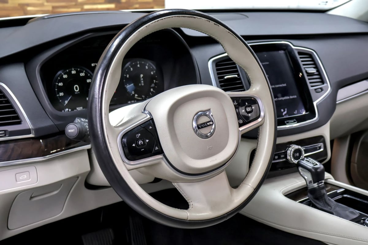 Photo 13 of this Volvo XC90