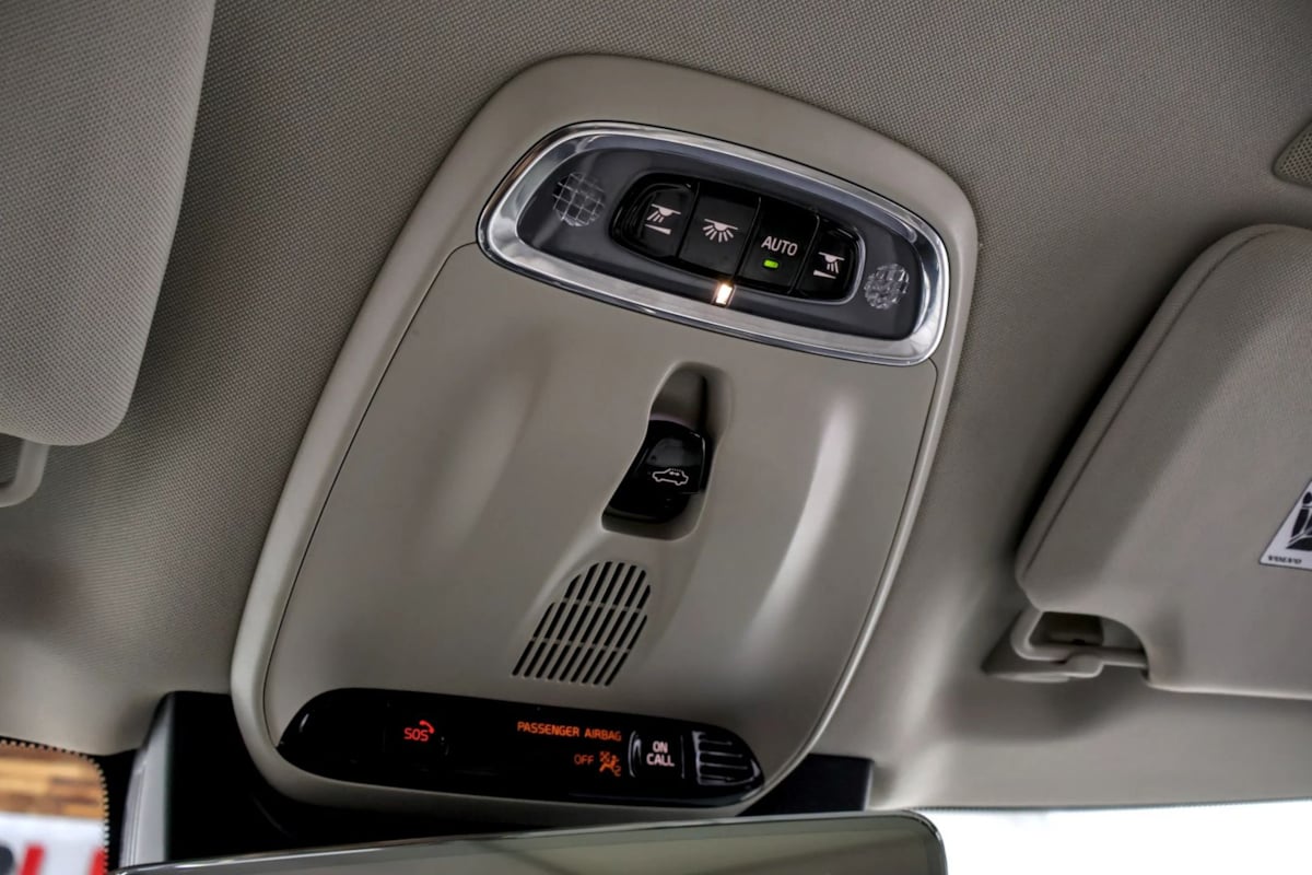 Photo 25 of this Volvo XC90