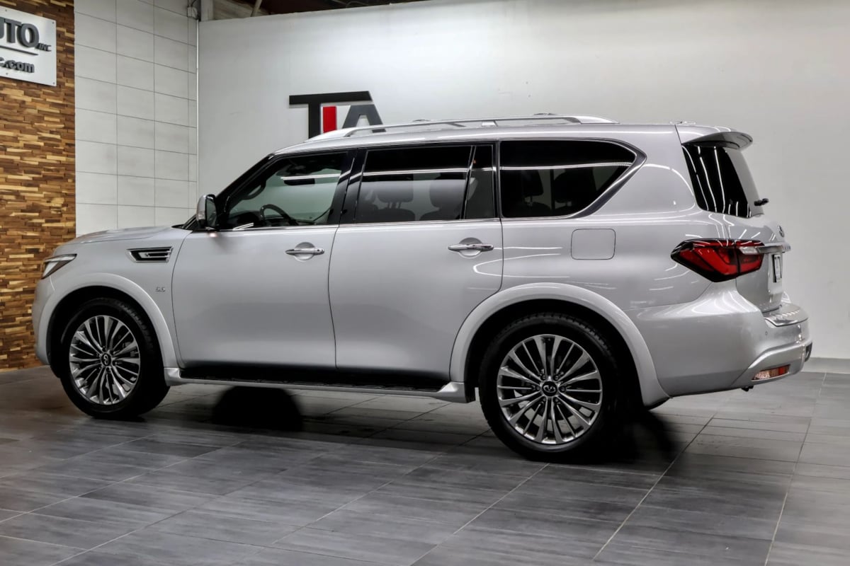 Photo 6 of this INFINITI QX80