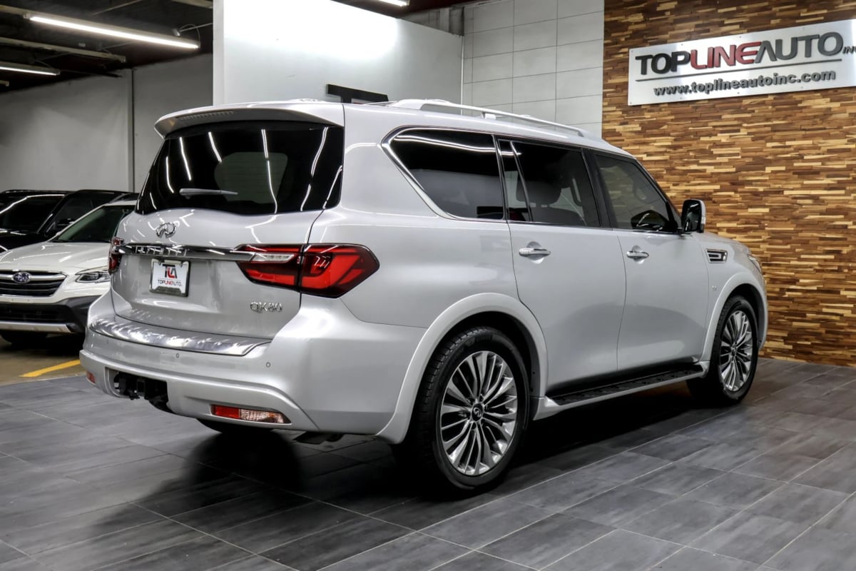 Photo 9 of this INFINITI QX80