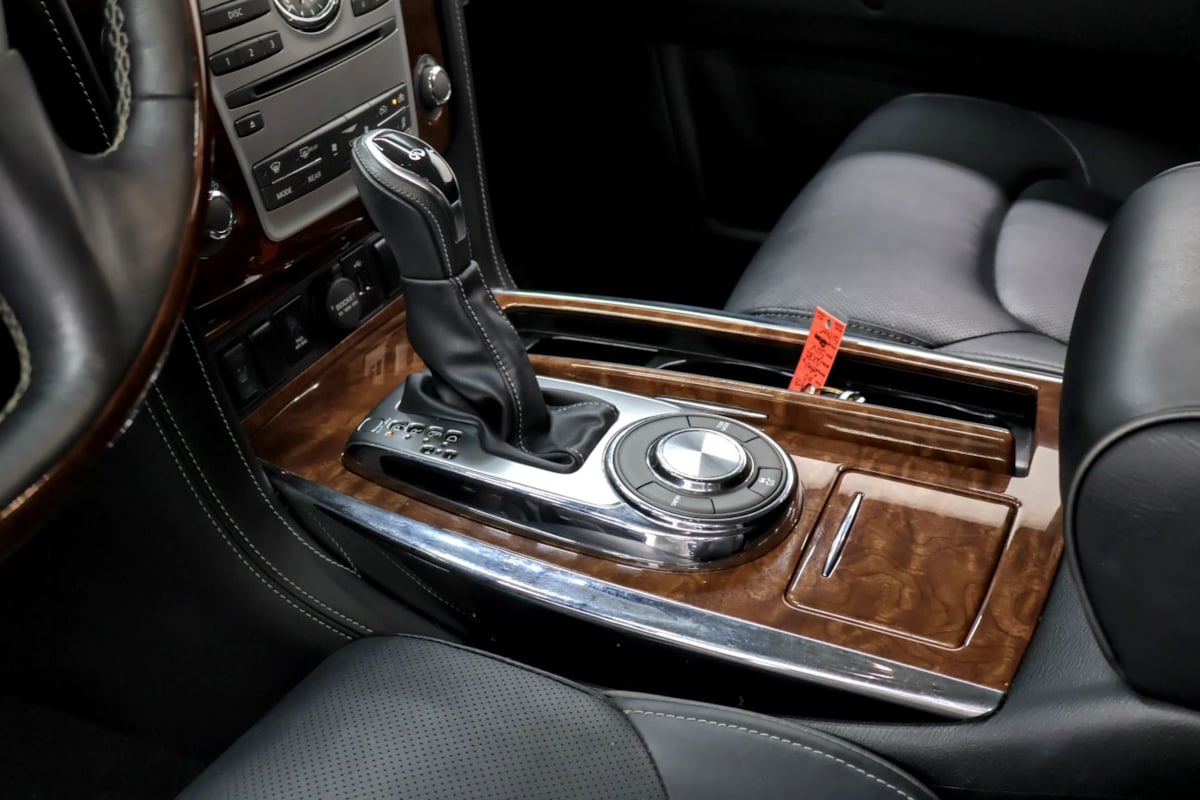 Photo 17 of this INFINITI QX80