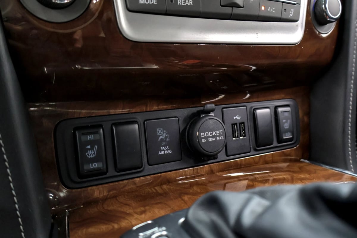 Photo 19 of this INFINITI QX80