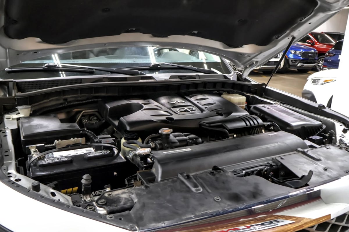 Photo 45 of this INFINITI QX80