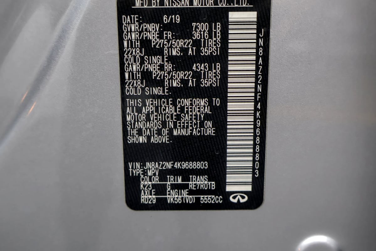Photo 50 of this INFINITI QX80