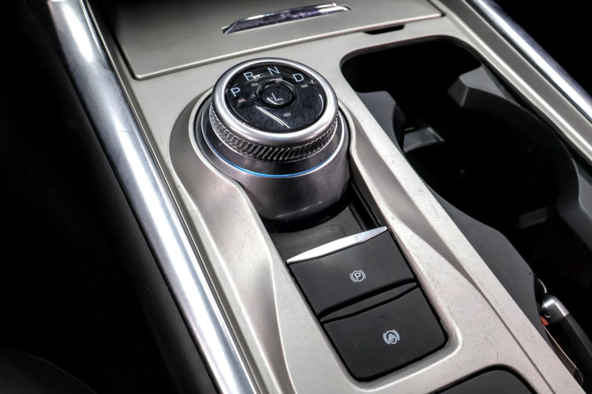 Photo 19 of this Ford Explorer