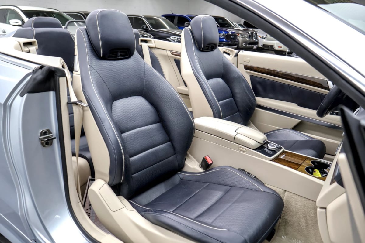 Photo 30 of this Mercedes-Benz E 400