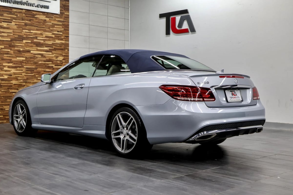 Photo 38 of this Mercedes-Benz E 400