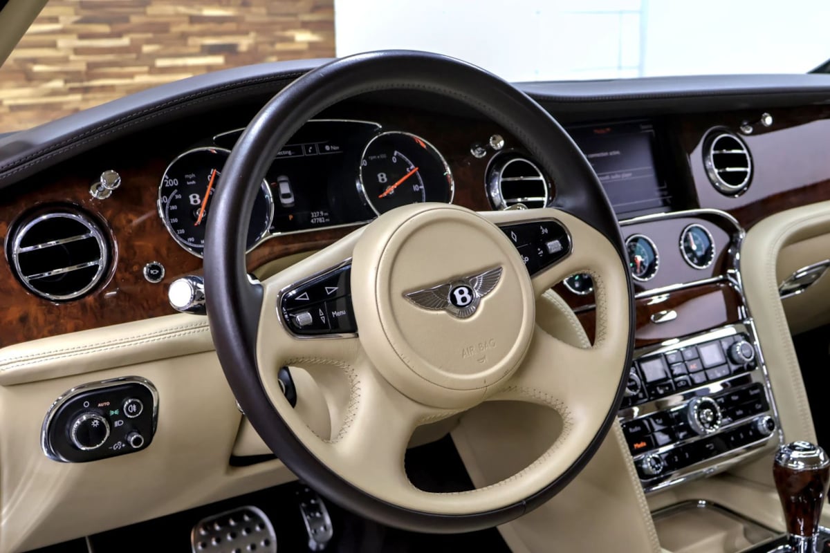Photo 13 of this Bentley Mulsanne