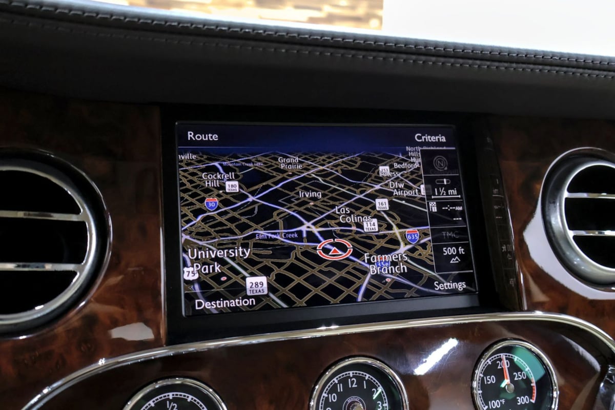 Photo 23 of this Bentley Mulsanne