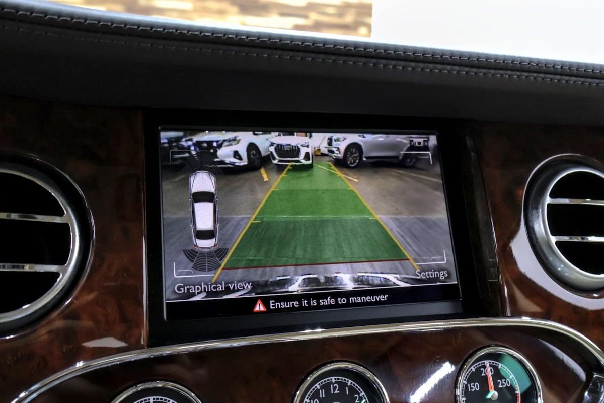 Photo 24 of this Bentley Mulsanne