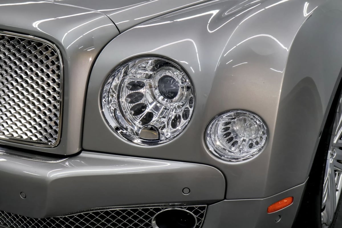 Photo 42 of this Bentley Mulsanne