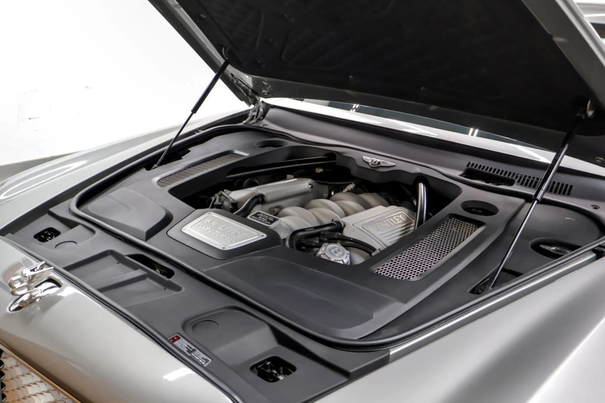 Photo 46 of this Bentley Mulsanne