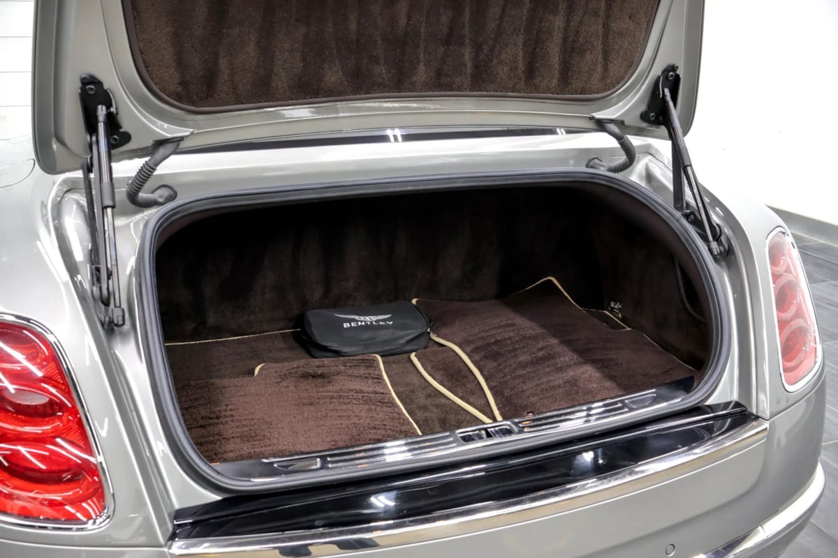 Photo 47 of this Bentley Mulsanne