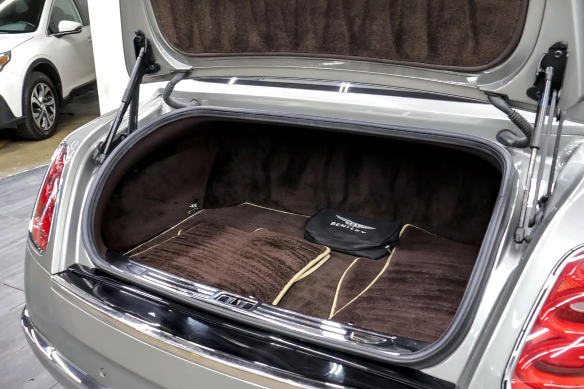 Photo 48 of this Bentley Mulsanne