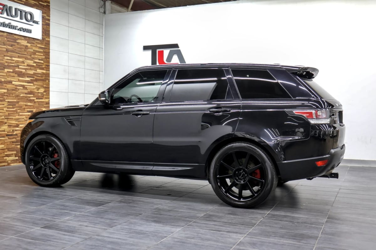 Photo 6 of this Land Rover Range Rover Sport