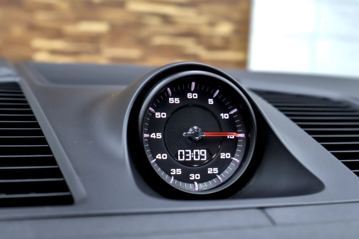 Photo 25 of this Porsche Cayenne