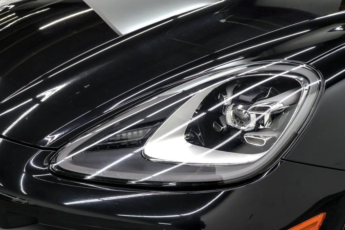 Photo 41 of this Porsche Cayenne