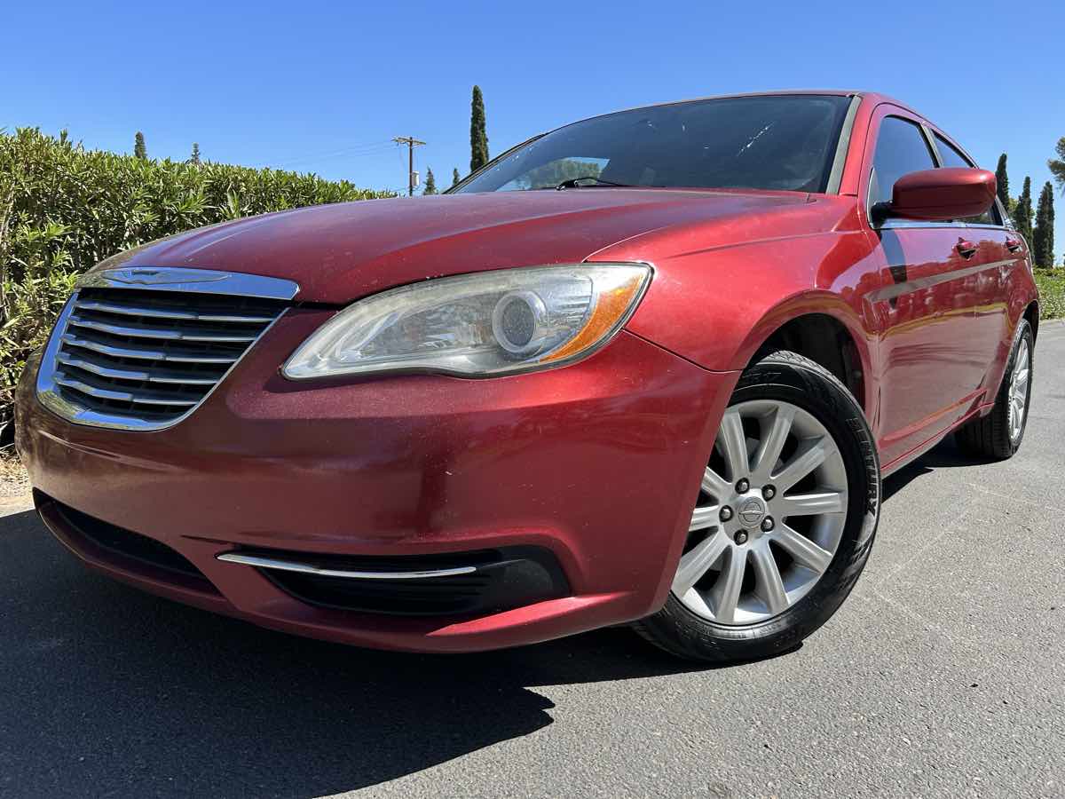 2013 Chrysler 200 Touring