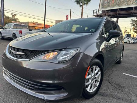 2020 Chrysler Voyager LXI