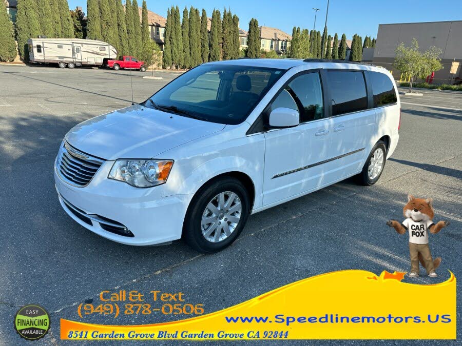 2015 Chrysler Town & Country Touring