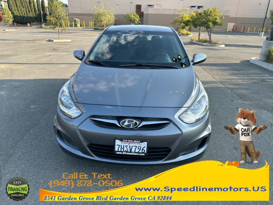 2014 Hyundai Accent GS photo 2