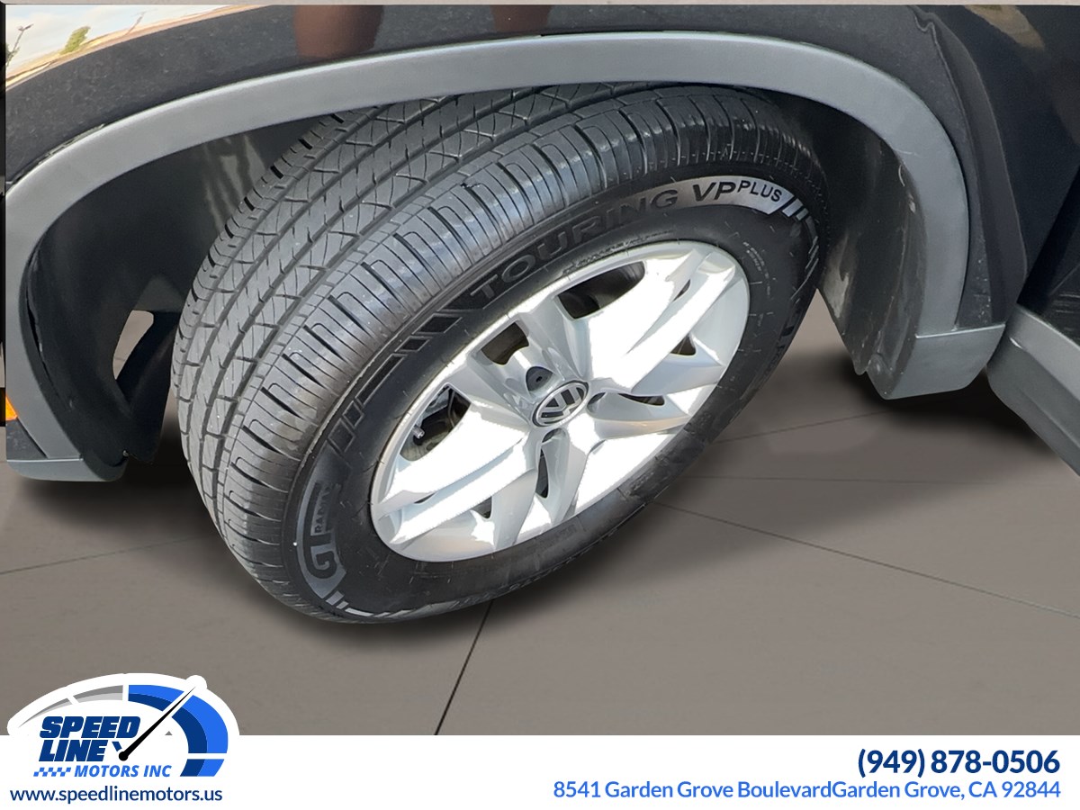 2011 Volkswagen Tiguan S - Photo 22