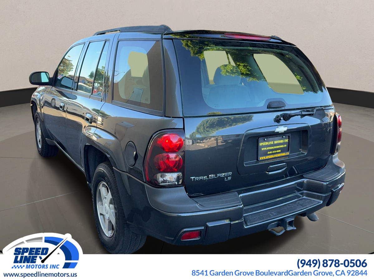 2005 Chevrolet TrailBlazer LS - Photo 4