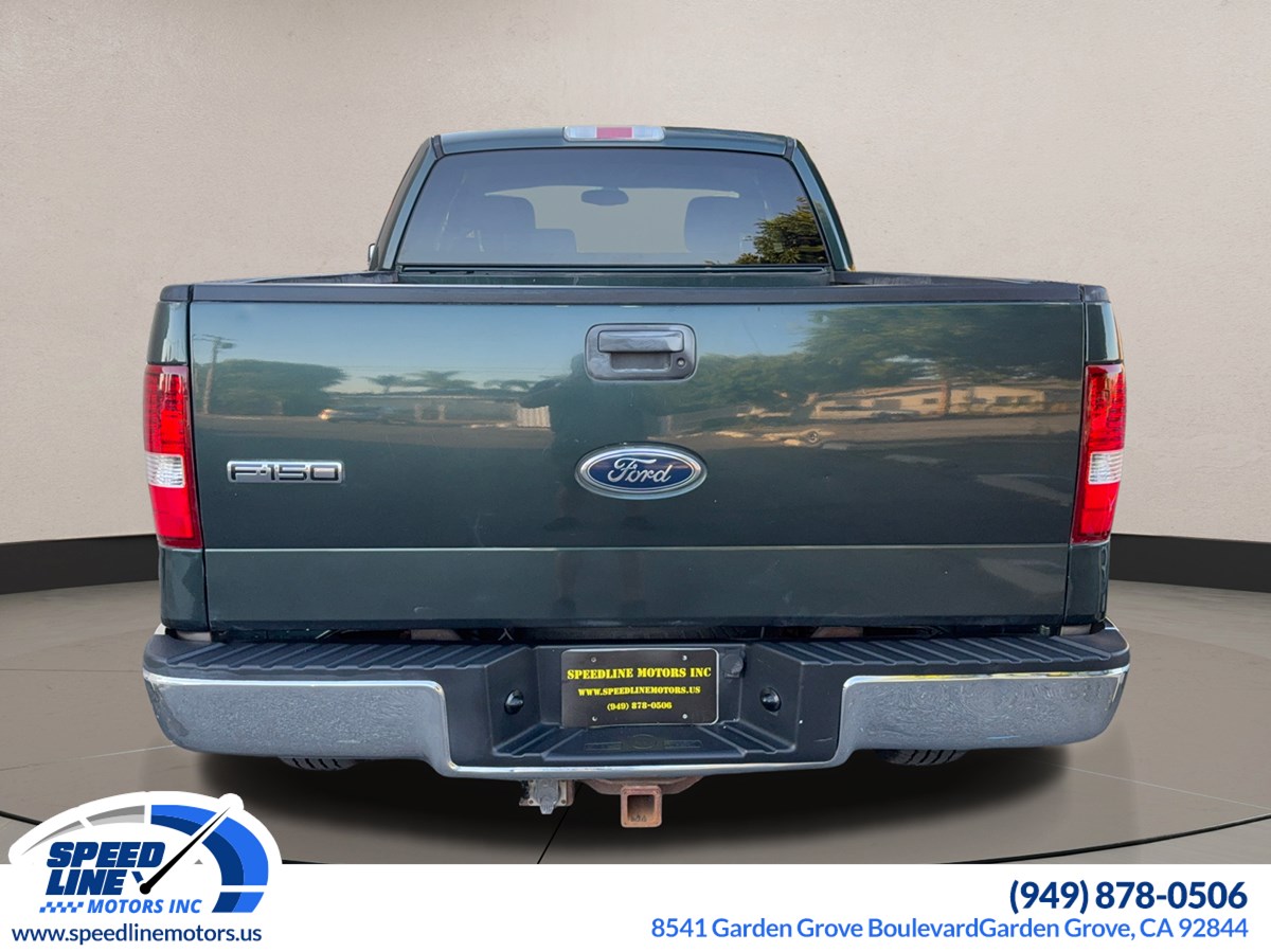 2004 Ford F-150 XLT photo 2