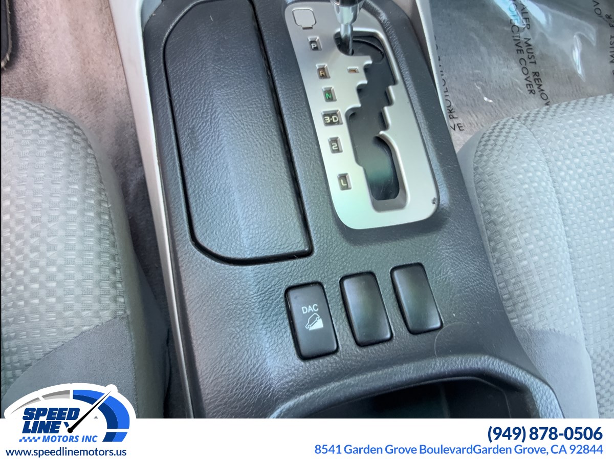 2004 Toyota 4Runner SR5 photo 15