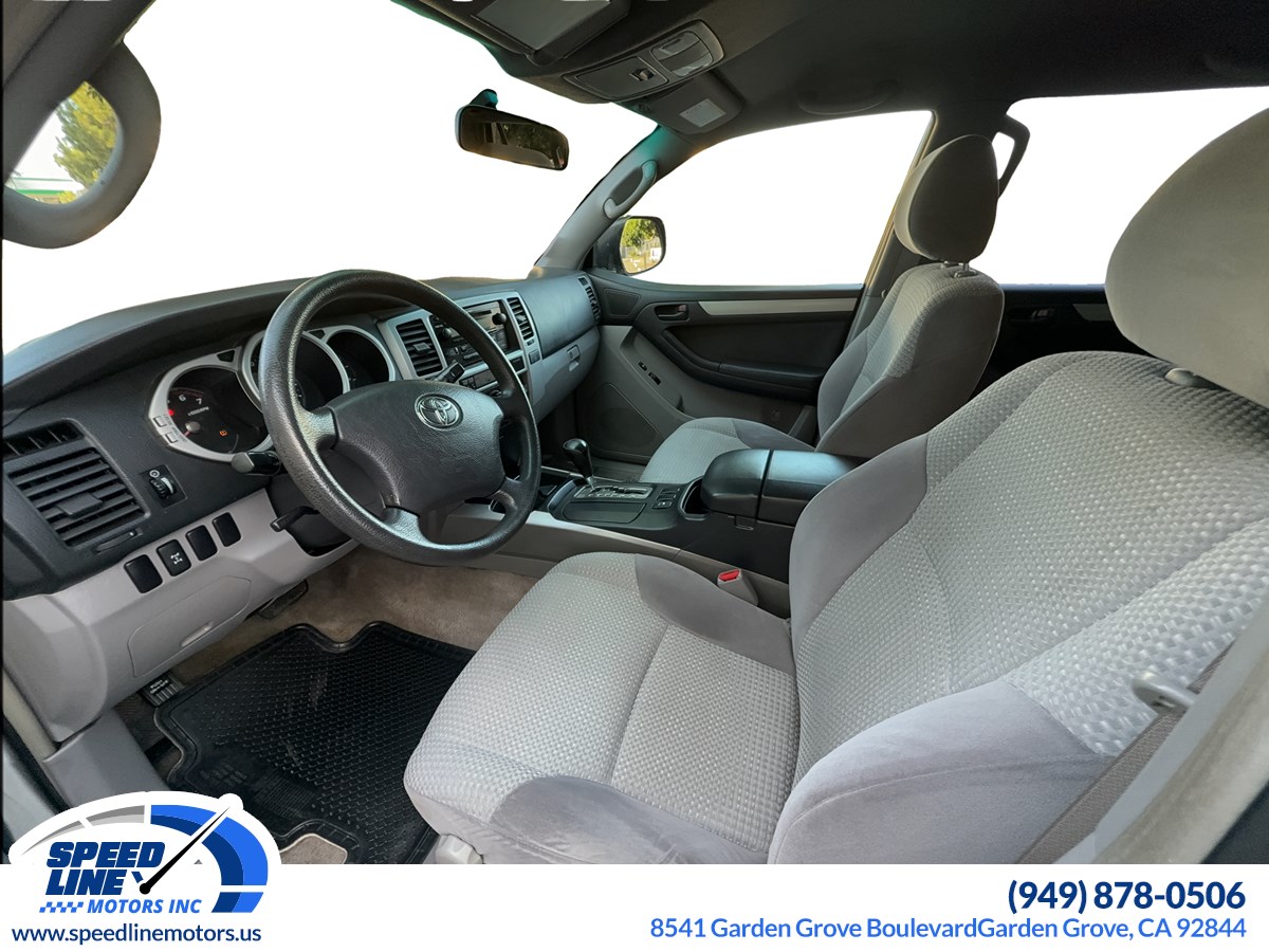2004 Toyota 4Runner SR5 photo 12