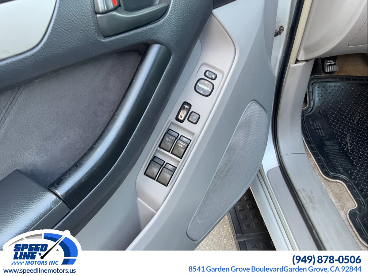 2004 Toyota 4Runner SR5 photo 11