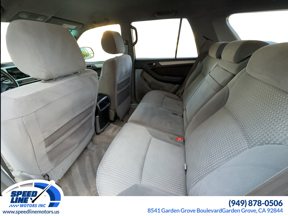 2004 Toyota 4Runner SR5 photo 10