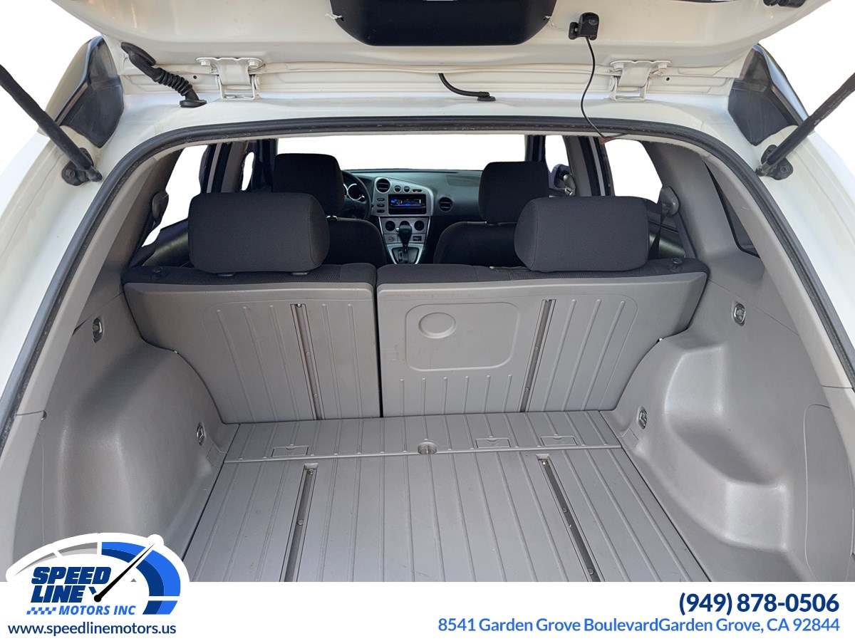 2005 Pontiac Vibe Base photo 4
