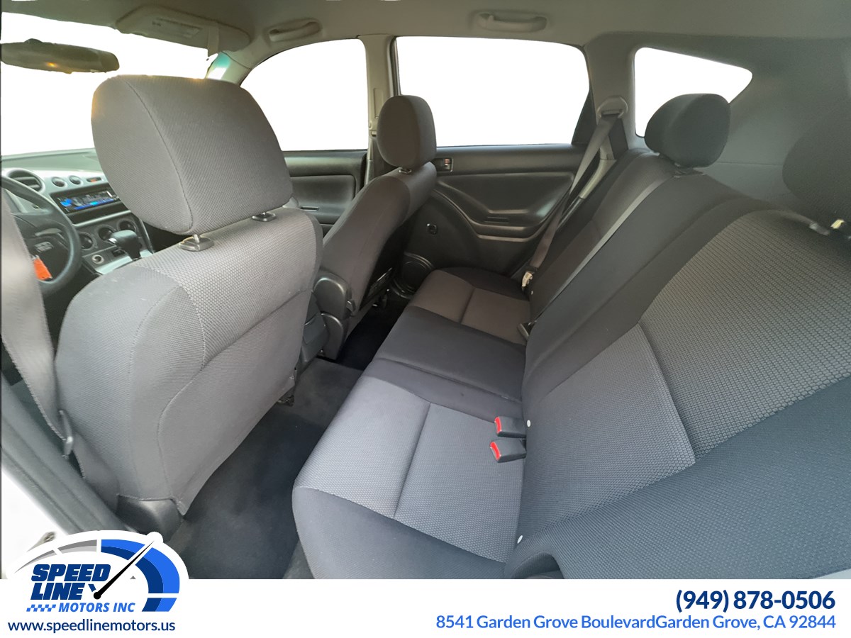 2005 Pontiac Vibe Base photo 5