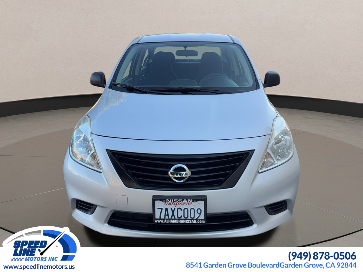 2014 Nissan Versa 1.6 Plus photo 2