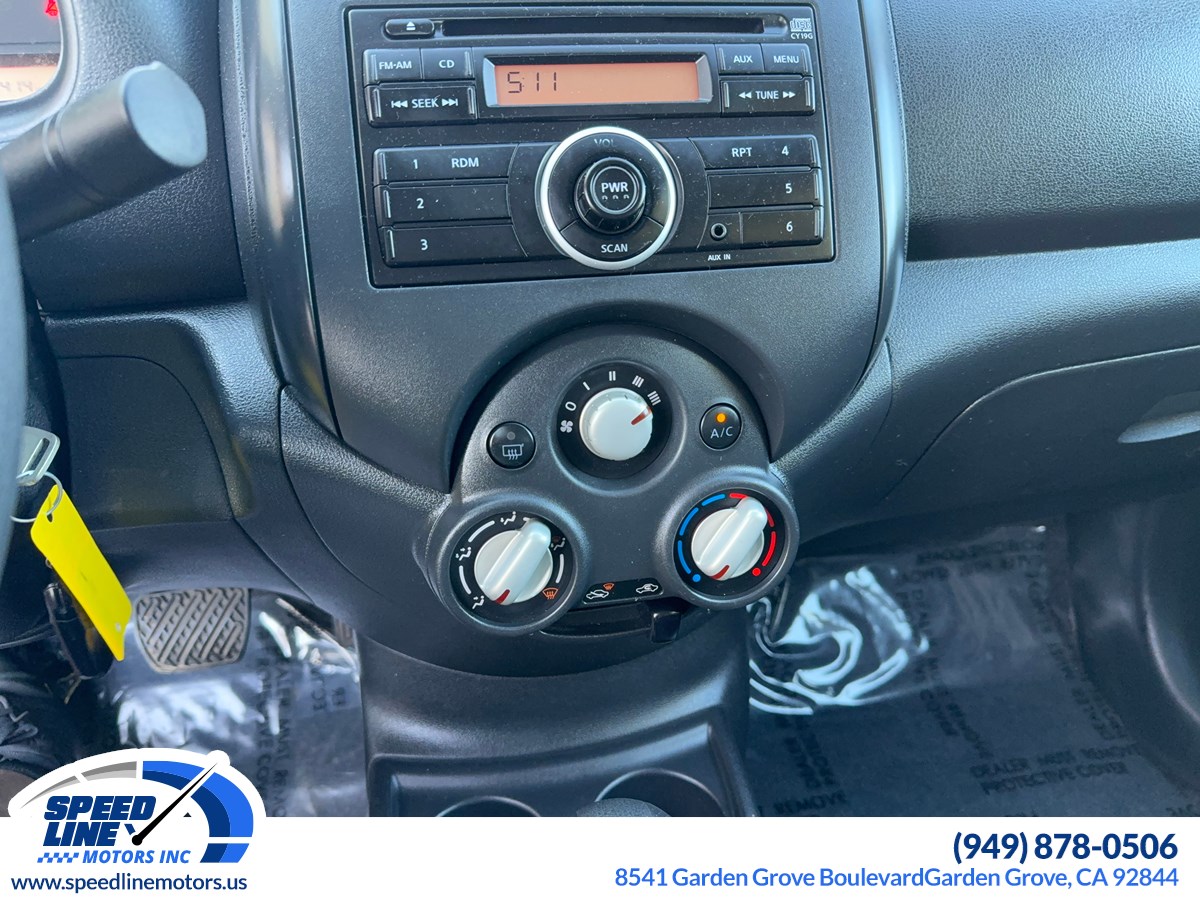 2014 Nissan Versa 1.6 Plus photo 13