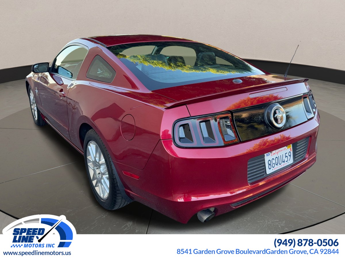 2014 Ford Mustang V6 Premium photo 5