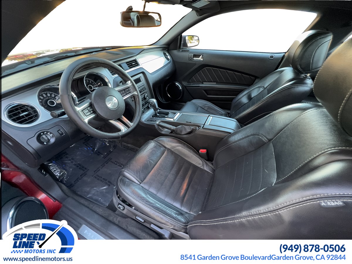 2014 Ford Mustang V6 Premium photo 9