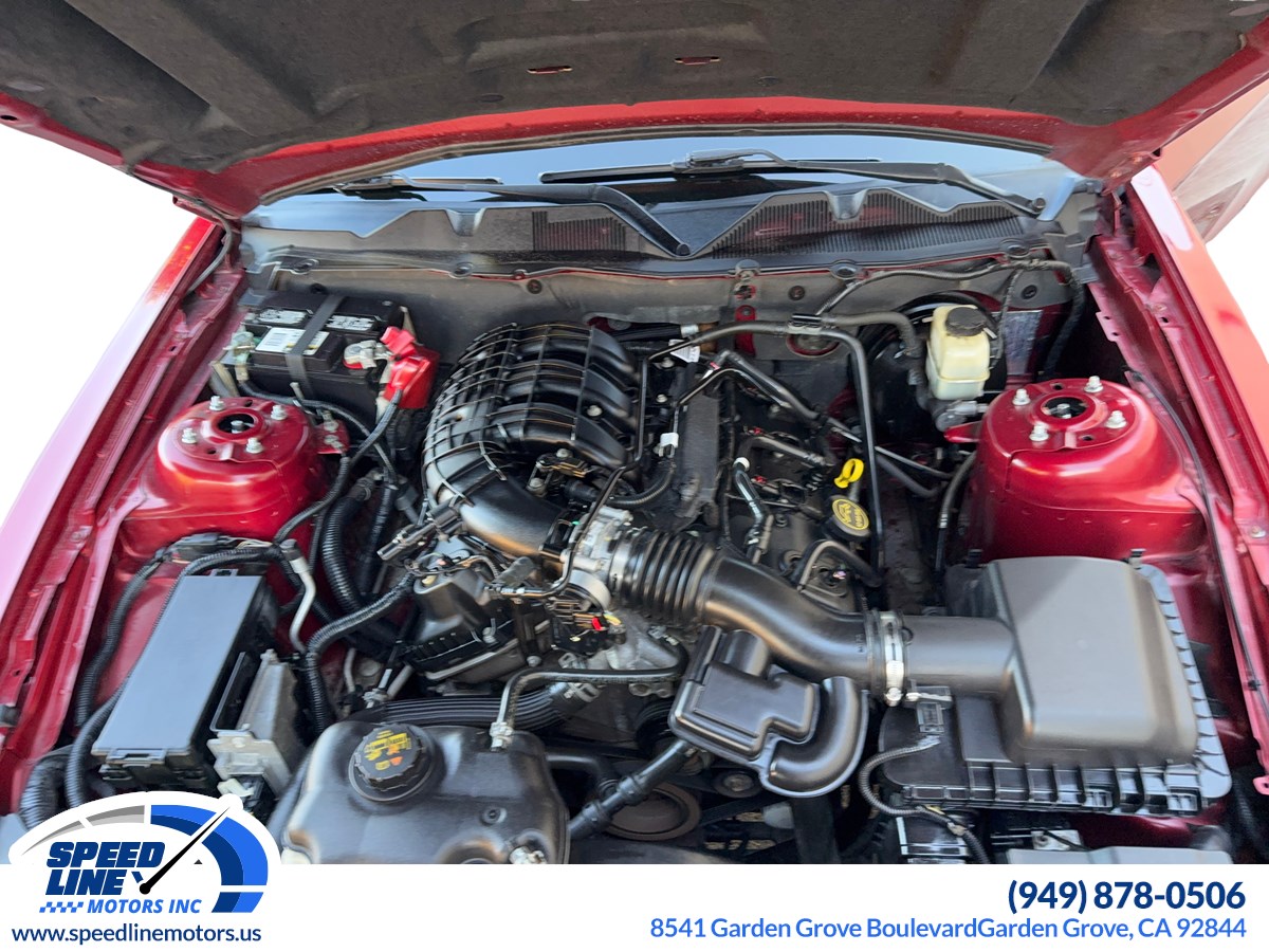 2014 Ford Mustang V6 Premium photo 19