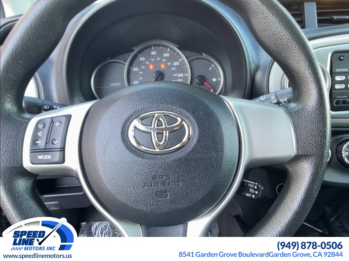 2013 Toyota Yaris LE photo 15