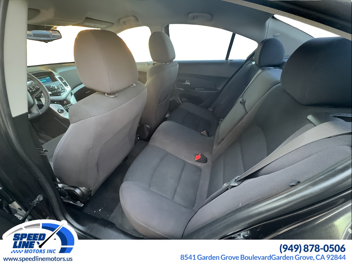 2016 Chevrolet Cruze LT photo 9