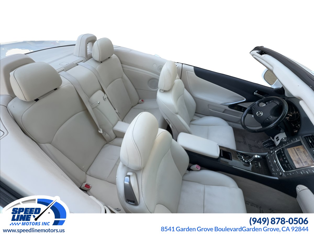 2010 Lexus IS 350C photo 24