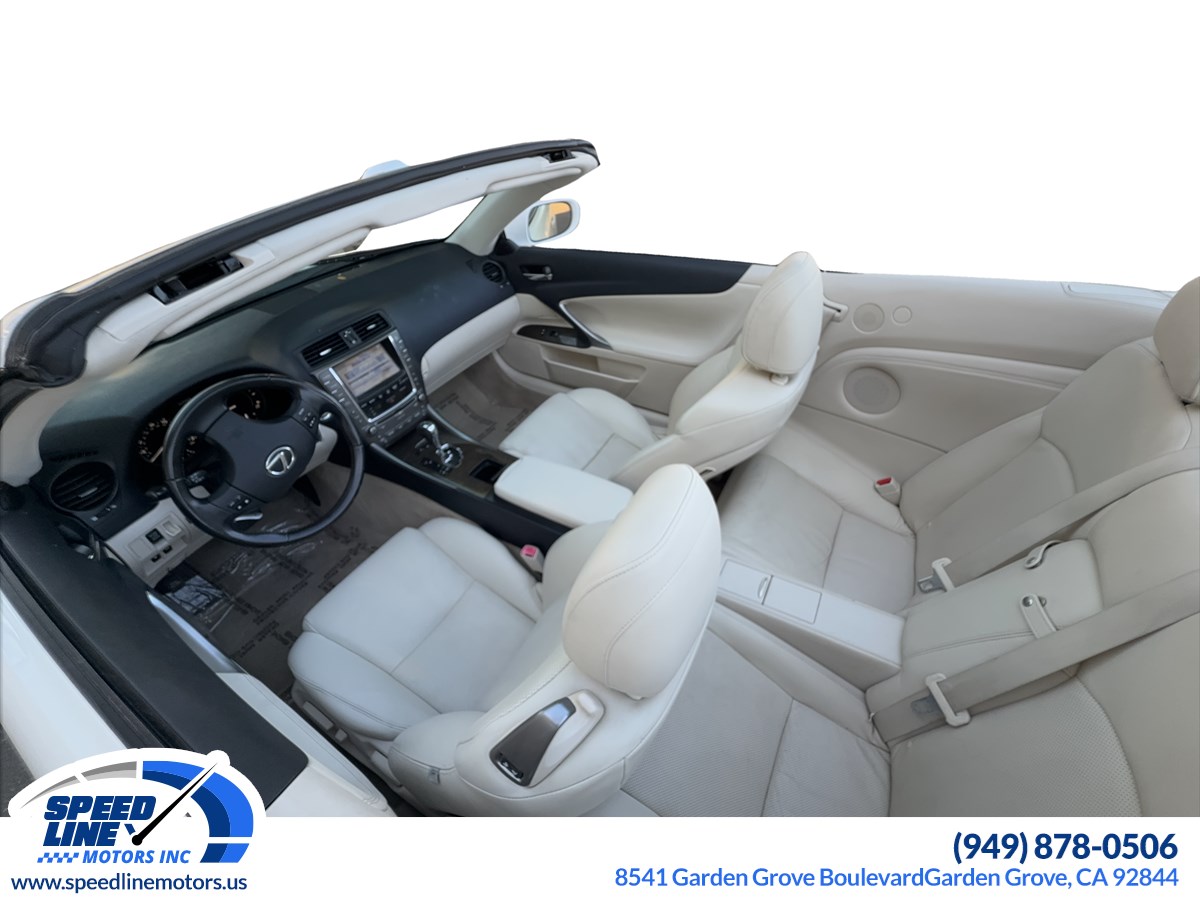 2010 Lexus IS 350C photo 25