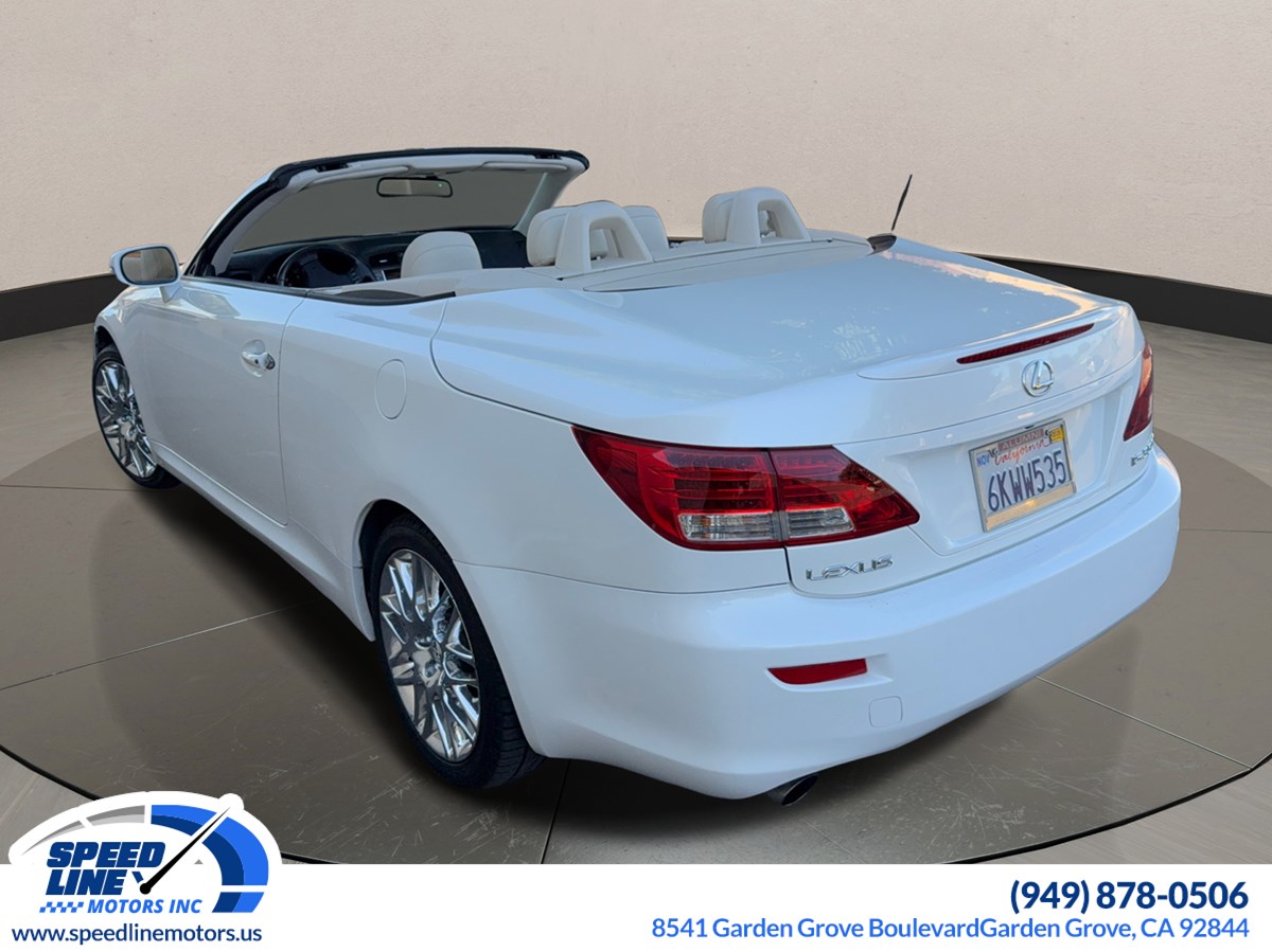 2010 Lexus IS 350C photo 18