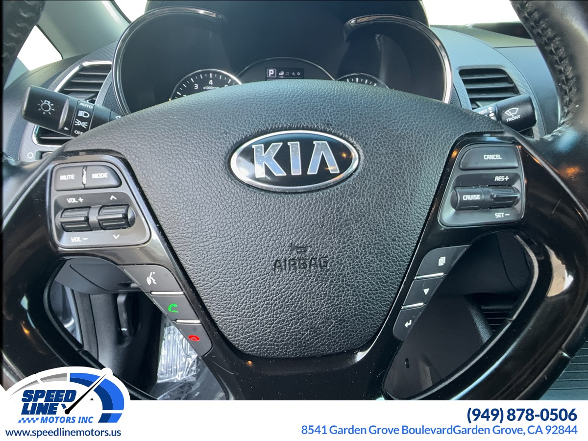 2017 Kia Forte EX photo 16