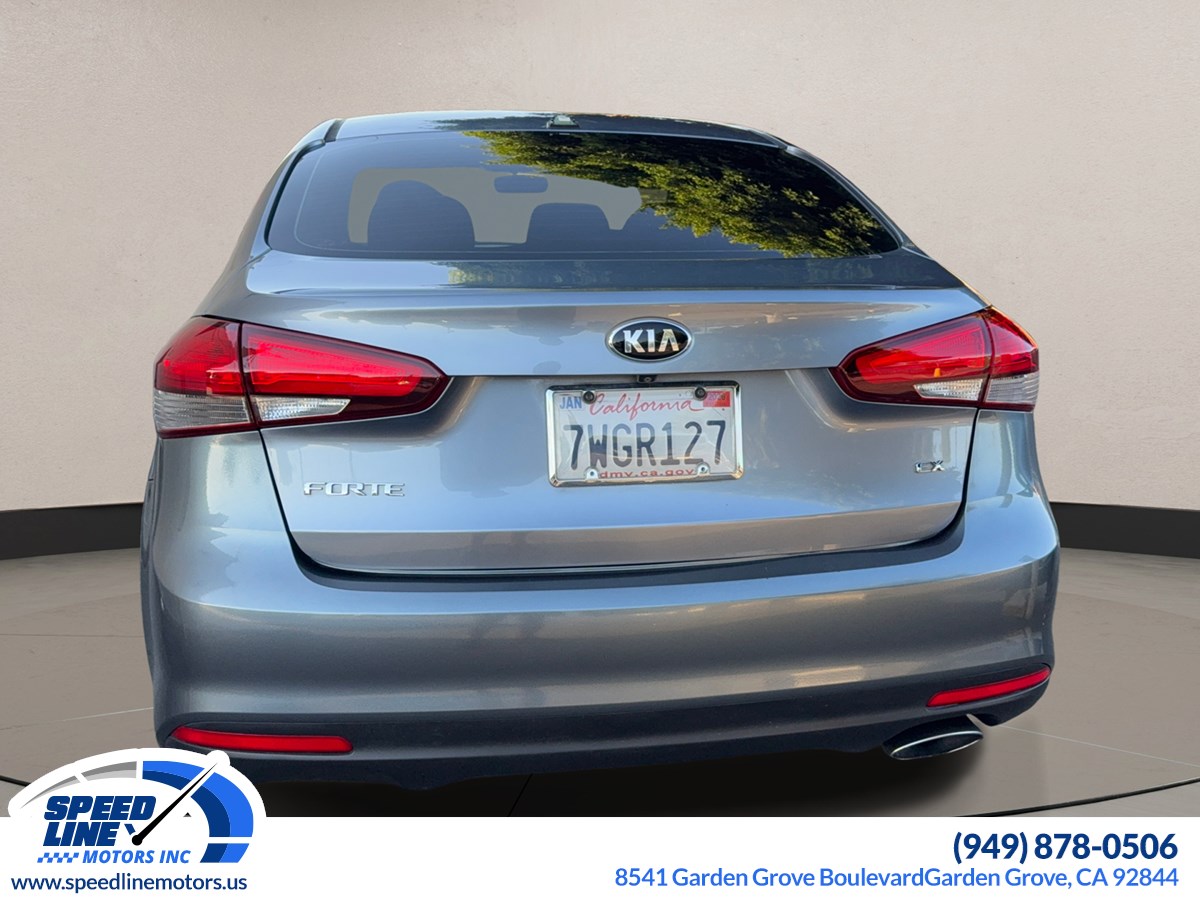 2017 Kia Forte EX photo 5
