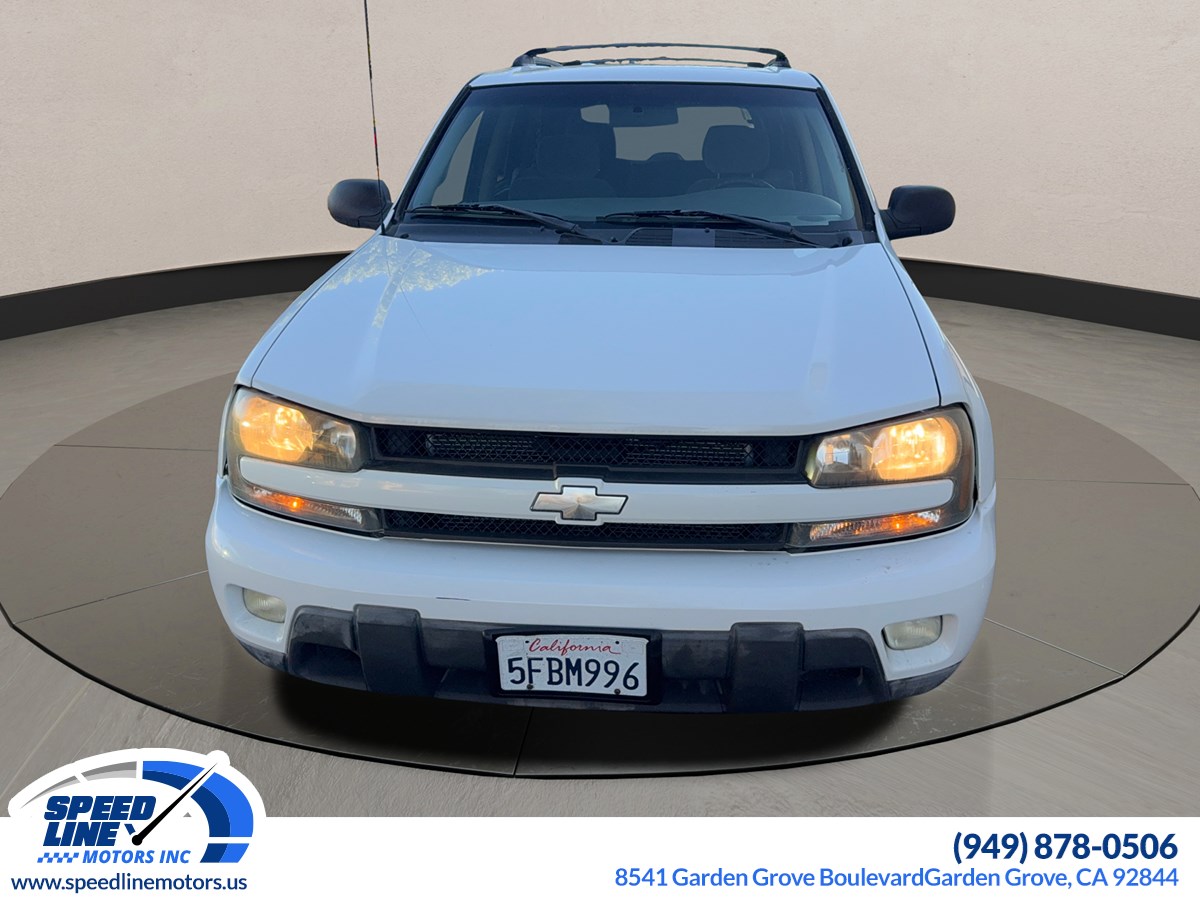 2004 Chevrolet Trailblazer LT photo 2