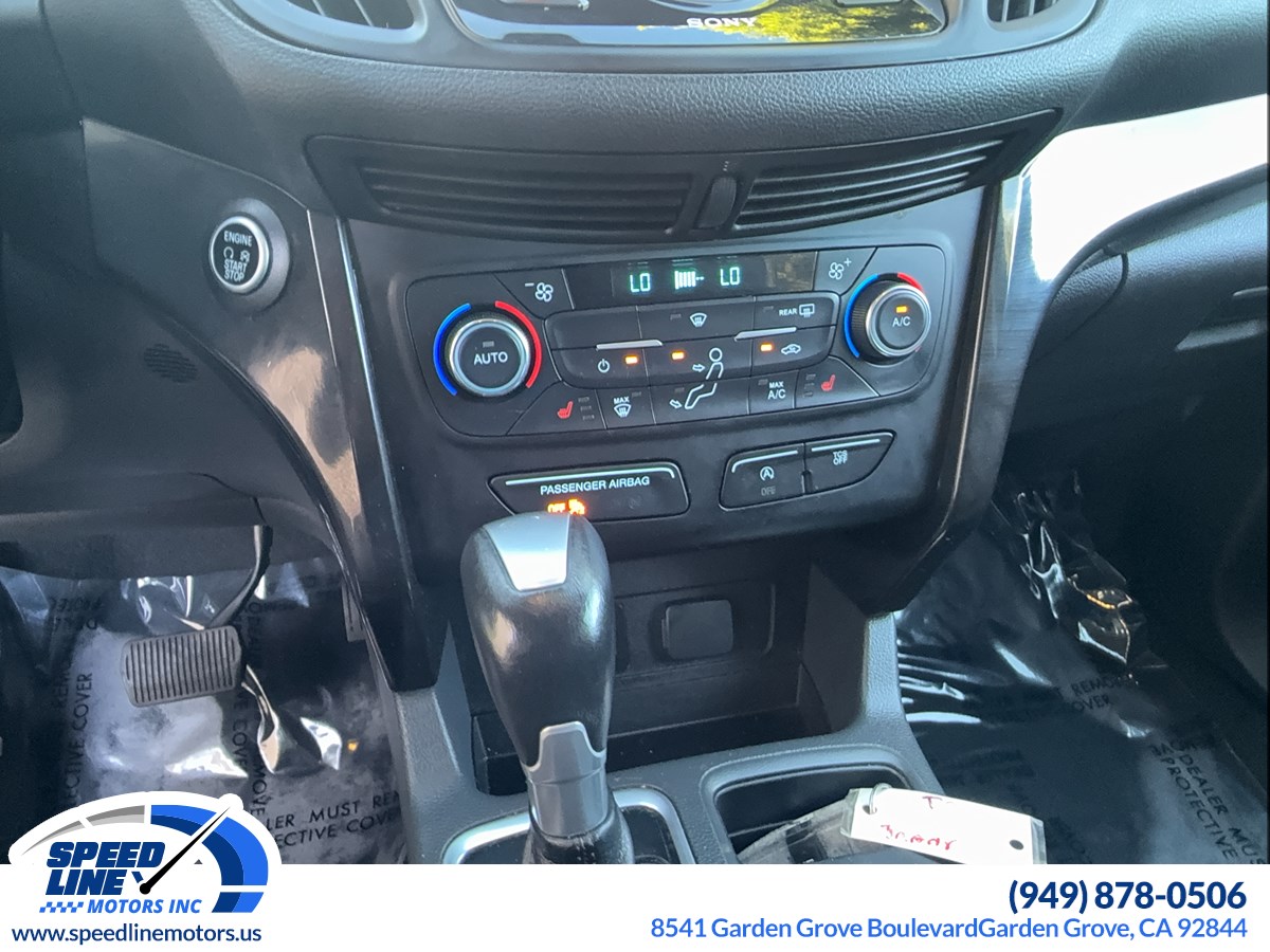 2017 Ford Escape Titanium photo 14